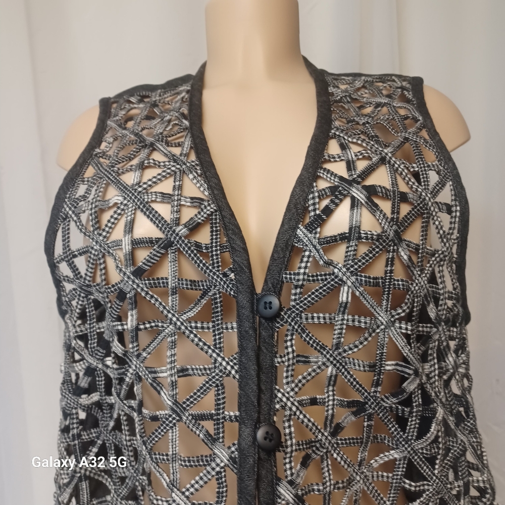 STUDIO COLLECTION Vtg SIZE M Black and White Denim Jean Waistcost Vest - Picture 3 of 11